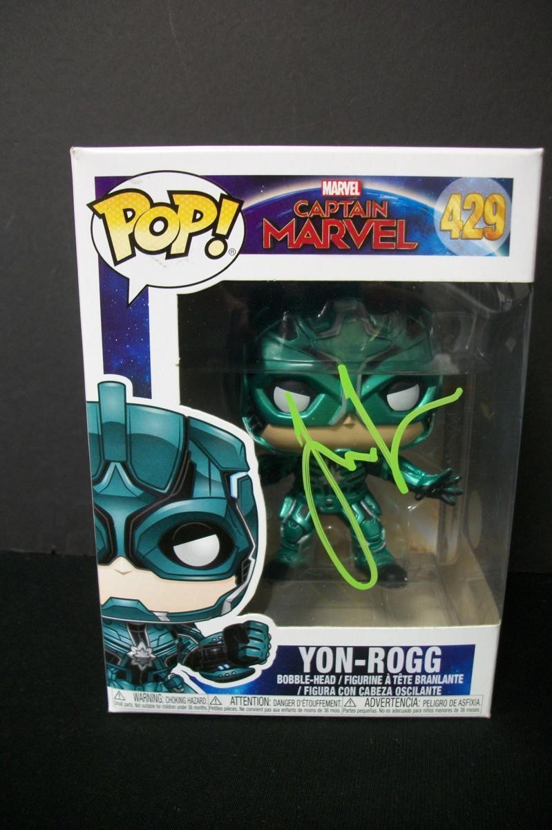 JUDE LAW SIGNED YON ROGG MARVEL FUNKO COA