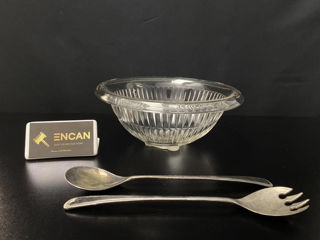 Salad bowl with silver plated servers