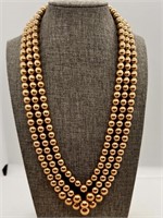Beautiful 3 Strand Pearllt Necklace