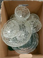 Box of glass serving platters