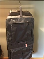 AMERICAN TOURISTER NYLON SUIT-BAG  AND AN EXTRA
