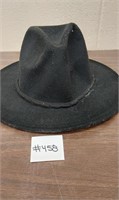 Black hat Time and Tru  NWT, sz one size fits