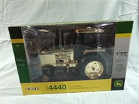 John Deere GOLD 4440