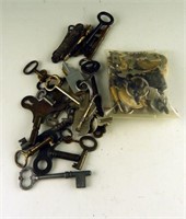 Bag of antique keys, showcase keys, skeleton