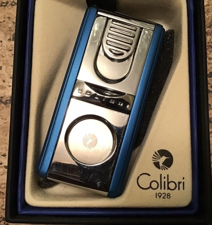 IN BOX CIGAR CUTTER