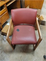 VINTAGE WAITING AREA CHAIR