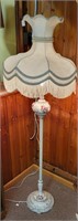 Vintage Floral Lamp with Lamp Shade