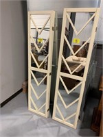 PAIR OF MIRRORED ROOM DIVIDERS 6FT TALL EACH