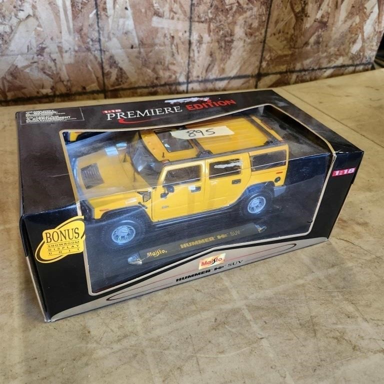 1:18 Scale Die Cast Hummer