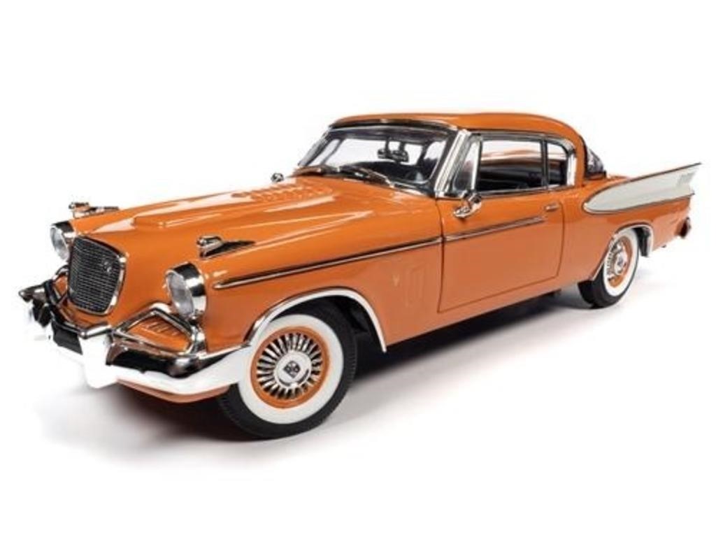 Studebaker Gold Hawk 1957 - Scale: 1:18