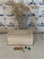 DECORATIVE BOX, VASE WITH DRIED FLOWERS, GREEN