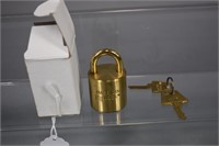 Brass AMERICAN LOCK for US Armed Services - New in