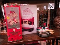 10 Christmas items: Santa cookie jar in box, set