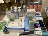 1 LOT FLAT OF ASST HEALTH AND BEAUTY ITEMS