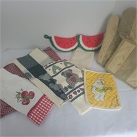 Small Lot of linens