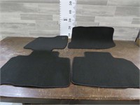 CAR FLOOR MATS / NEVER USED