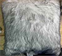 Husky Faux Fur Throw Pillows 20 x 20'