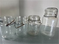 4 Atlas E-Z Seal clear jars