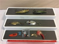 Vintage wooden or metal fishing lures (7)