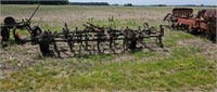 12' 3pt field cultivator