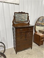 Antique Dresser w/mirror