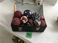 metal lunch box, w/fabric balls
