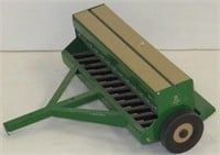 Great Plains Solid Stand 13 Grain Drill