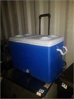 Camping cooler on wheels