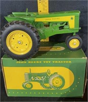 John Deeee tractor with box