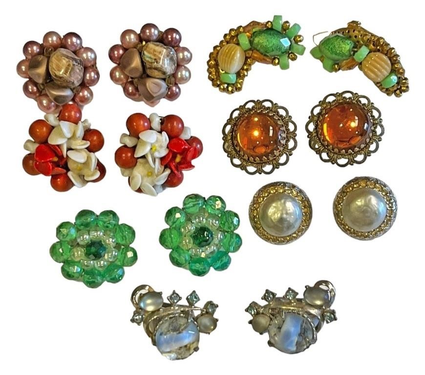 Beautiful Vintage Clip On Earrings