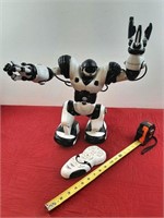 LARGE ROBOTIC REMOTE CONTROLLED TOY