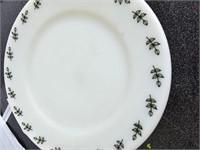 Pyrex Plates Lot Laurel Leaf Vintage