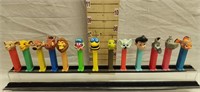 (13) Pez Dispensers: Vintage & Modern