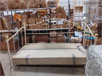 Day Bed 80x40x45 with mattress