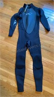 O’Neill Wet Suit Size Med NWT