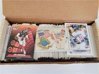 MLB and NFL sports card lot