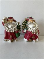 2 Santas