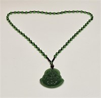 VINTAGE BEADED & JADE STYLE PENDANT NECKLACE