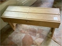 38inx19inx13in wooden bench