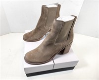 NEW Dolce Vita Suede Heel Boots (Size: 9.5)