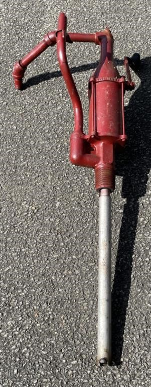 (ST) Vintage Oil Pump