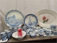 22 pieces Blue and White China Lot - 2 Bosch