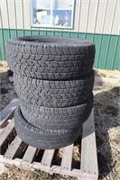4 Tires LT265/70R17