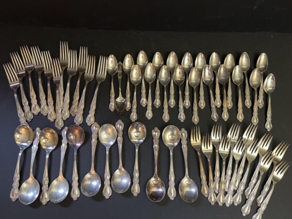 Set of Heritage 1840's Rogers Bros. Flatware