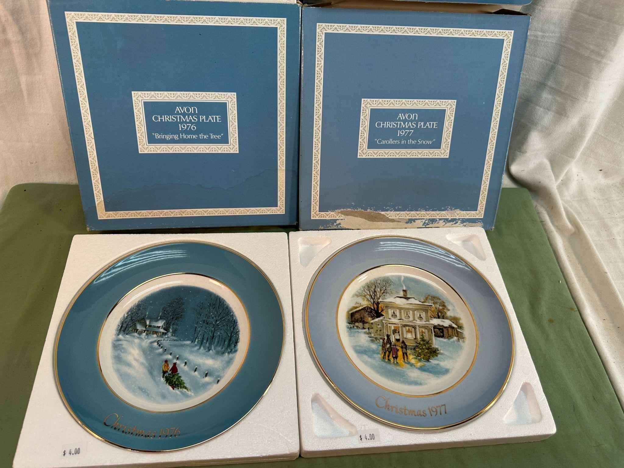 1976 & 1977 AVON CHRISTMAS PLATES IN BOXES