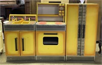 (G) Vintage Children’s Sears Kitchen Set Sink 18”