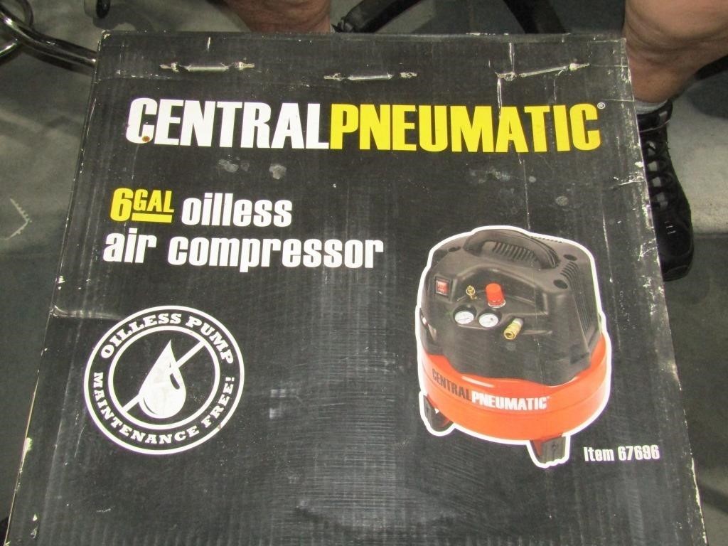 Central Pneumatic 6 gal Oilless Compressor NIB