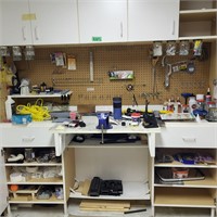 B207 Contents of work bench