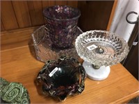 COLLECTION OF GLASSWARE & ASHTRAYS