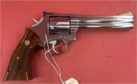 Smith & Wesson 686 Revolver Revolver